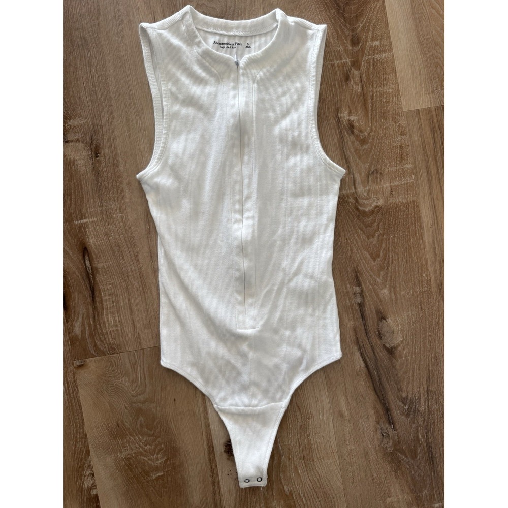 Abercrombie & Fitch White Sleeveless Bodysuit‎ Soft AF Collection, Size Small